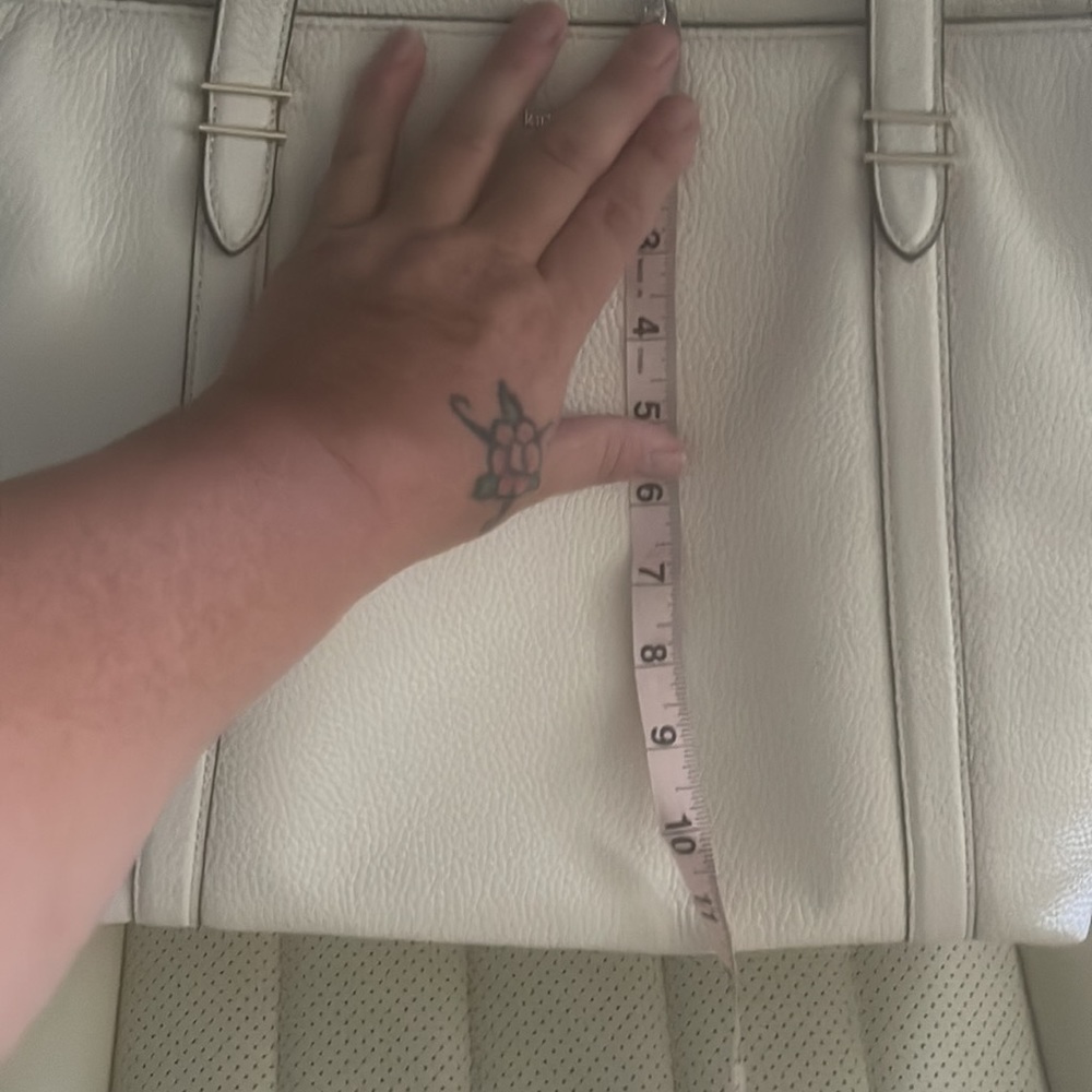 Large Kate Spade ♠️ bag. - Picture 14 of 14